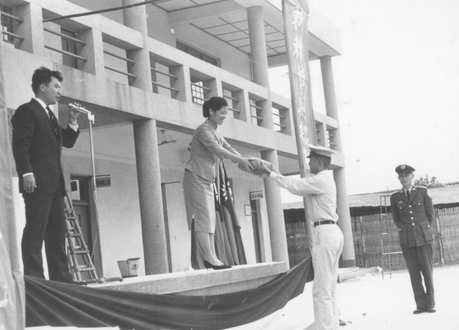 Image gallery marquee